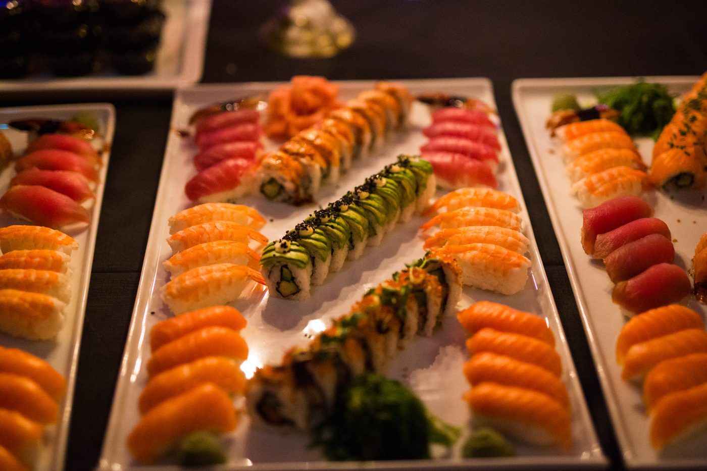 Sushibricka serveras under eventkvällen